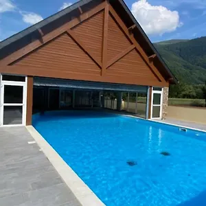Les Pics D'aran Bagnères-de-Luchon